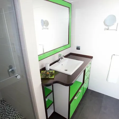 Casa Con Vistas En 2 *